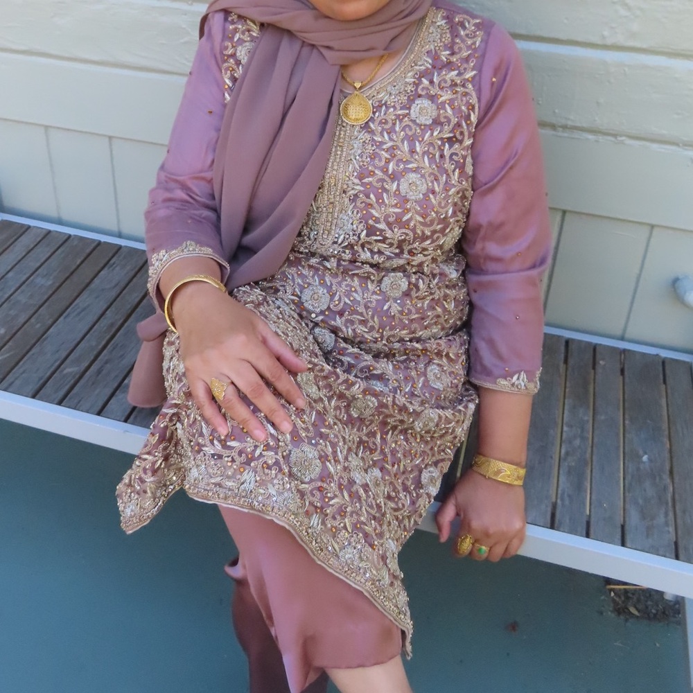Embroidered Mauve/Gold Salwar Kameez Set - OPEN TO ALL OFFERS